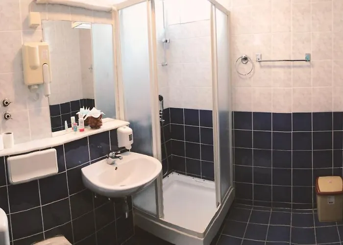 Guest house Imzit Dobrinja 3*